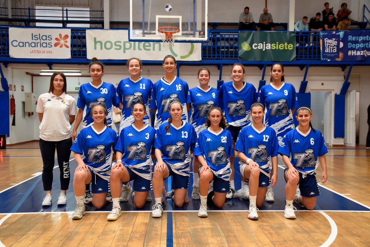 RCNTenerife's tweet photo. 🏀¡Somos terceras!😍🙌

⛹️‍♀️ El Sénior femenino del @RCNT_BALONCESTO🌊 se impuso, en un partido muy igualado, a @CBClarinos (66-64).

🔜Jugaremos las semifinales de la fase final A4🆚@cbaridane, por un puesto que da acceso directo a la fase de ascenso a Liga Femenina 2. https://t.co/DPxOZ5U9Mk