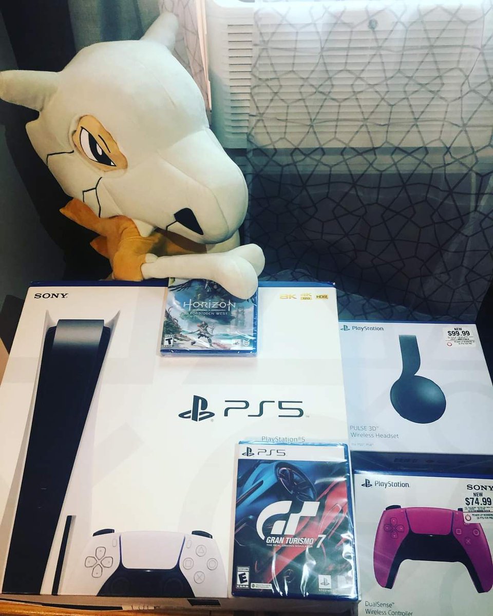 YourGamerBudYT's tweet photo. WE FINALLY GOT ONE!!! Took us some time but we did it!!! #ps5 #finally #sony #horizonforbiddenwest #grandturismo #tooklongenough #pinkcontroller #pulse3d #newbaby #lucky #newconsole #playstation #playstation5 #astrosplayroom Cubone is our PS5 protector 💓🎮💀 https://t.co/YIQzaEPsPQ