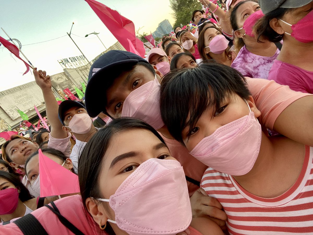 kristoffLilio's tweet photo. #LeniRobredo2022 https://t.co/wBkhq5QBzW