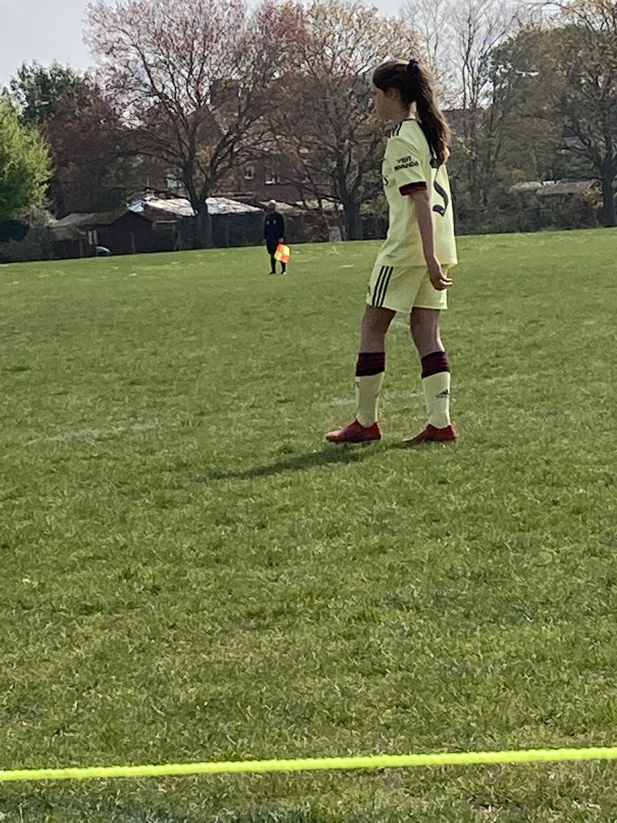 clairechips's tweet photo. In awe of my daughter Abi who has had an amazing season in Arsenal Women’s Academy U13’s team. ❤️⚽️❤️ https://t.co/BHyOB5tvaO