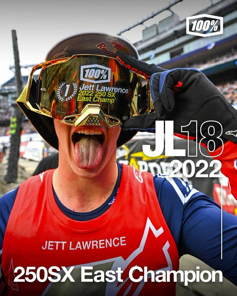 ride100percent's tweet photo. The phenom delivers 🏆
#Ride100Percent
#Moto #Champ
#Family #SX #Armega
#SeeMoreofWhatMatters https://t.co/VjcPU69l1L https://t.co/rVLHcPSbFx