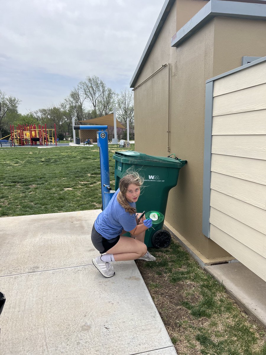 Ms_Lindsey25's tweet photo. To give back to our community, Tigers &amp; Cubs came &amp; picked up trash along Sunset Trail in Linear Park. We wanted to participate in our national “Celebrate Trails Day” &amp; enjoy our own Rails to Trails here in Goddard, the Sunset Trail. Awesome work today Tigers&amp;Cubs 🐾 https://t.co/aR2O72kZZc