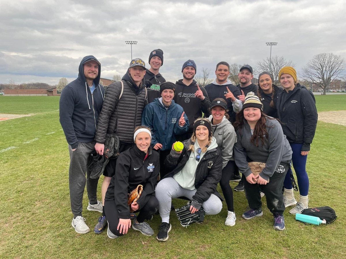 pucvm's tweet photo. Great job to the vet school softball intramural team! In vet school you need to make time for things you love! 🎾
#purduecvm #purduedvm #beapurduevet #vetstudents #studentwellness #purdueintramurals #purdueuniversity #boilerup https://t.co/OYfVane0q3