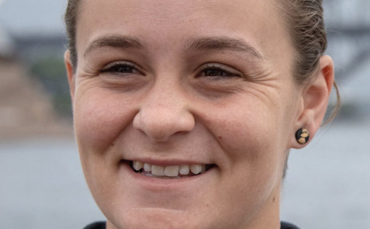 HAPPY 26th BIRTHDAY: Ashleigh Barty, Australian tennis player (b.1996)  