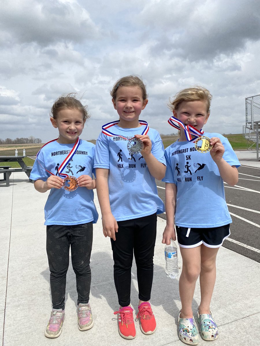 nen_trickel's tweet photo. Windy day for the NEN CTA 5k and mile run, but we had a great turnout. Congrats to these Bluejays, way to walk, run, and fly! @NENbluejays https://t.co/yWdqtoow0c