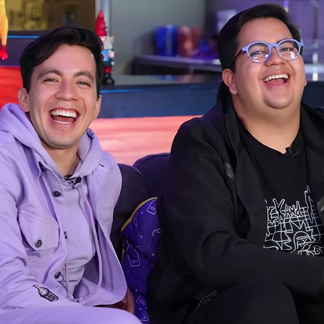skabechewc's tweet photo. Que foto más preciosa para esta nueva era, la voy a imprimir para hacerla retrato https://t.co/2mddhtg4jf
