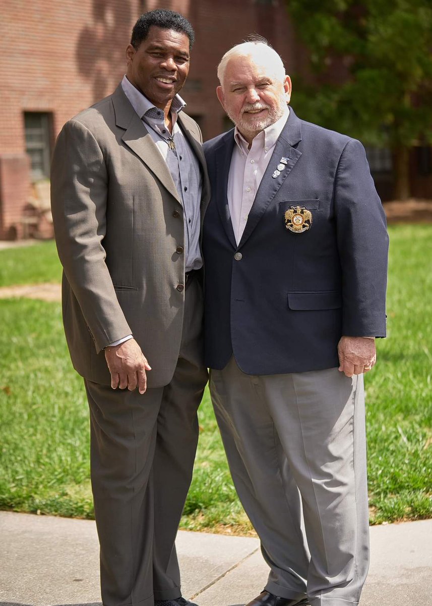 tracedoetsch's tweet photo. Coach Bisso and Herschel Walker #34💪 WE ARE #RMA Riverside Military Academy. Coach Bisso is my Highschool Football Coach set to retire from #RMA '22 after serving the Academy his whole life. RMA'61 #Bisso #Walker https://t.co/pwNNQkXJW5