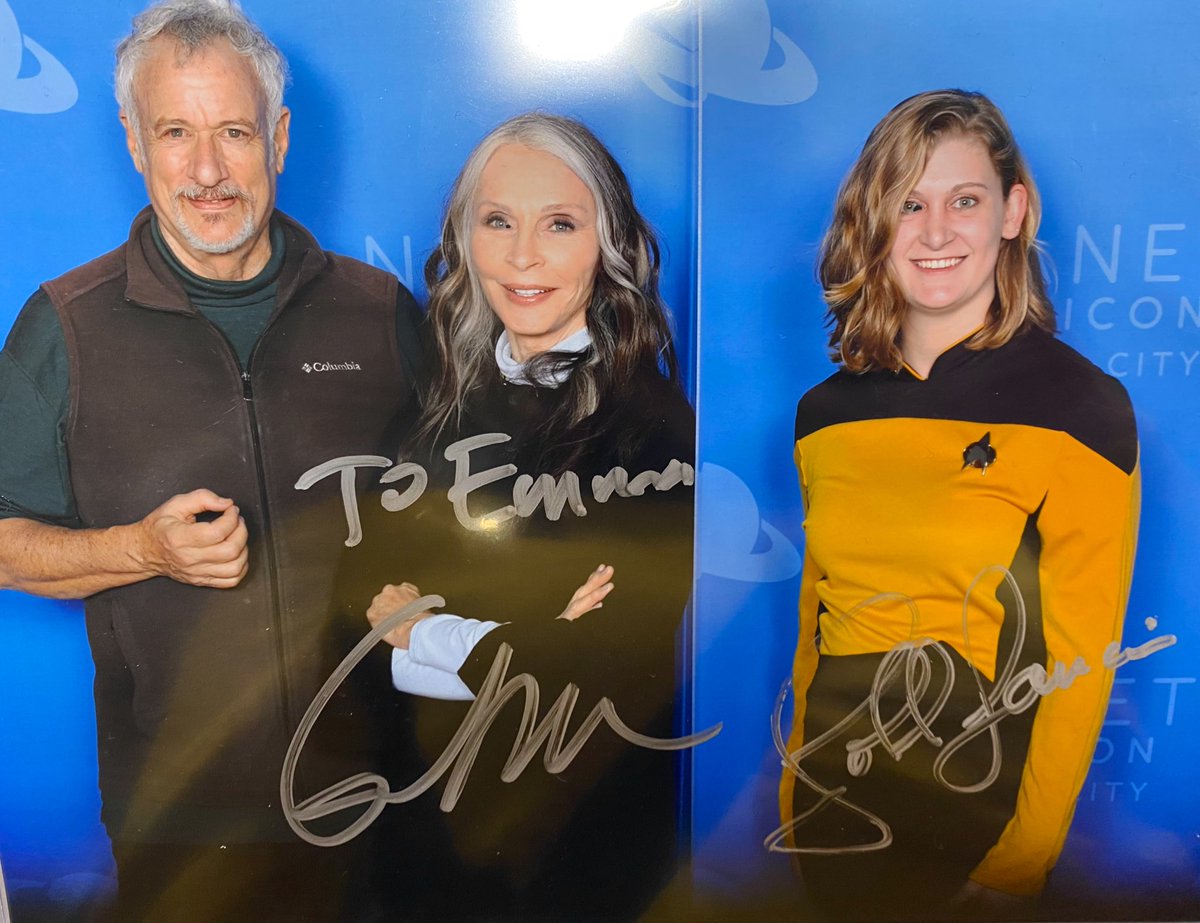 EmLeeAn625's tweet photo. Met a couple cool cats today at @PlanetComicon 
10/10 would meet again. Thanks for a great day guys!

@gates_mcfadden 
@johndelancie https://t.co/v8baqNed82