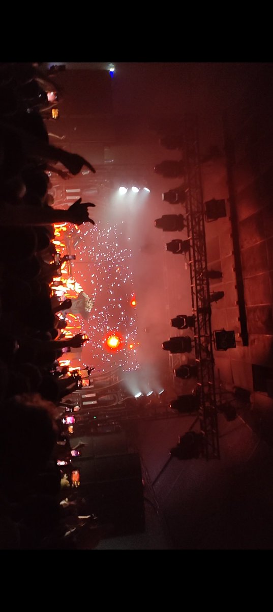 Cosmic__Penguin's tweet photo. What an unforgettable night. Thank you @porterrobinson and thank you @jamesivy. Happy birthday Nurture! #nurturelive https://t.co/lNLbGGahuW
