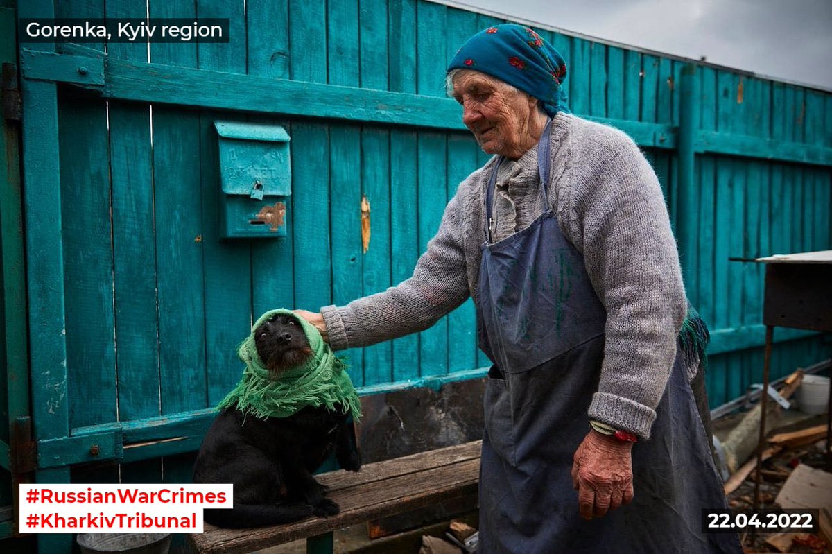 Ukrainian woman not only saved her dog, but also took care of the pet's psyche. In Gorenka (near Bucha) very intense battles were fought. During the shelling, the woman wrapped a scarf around her dog so that it would not be so scared of shots.
#StandWithUkraine
#SaveUkrainianPets