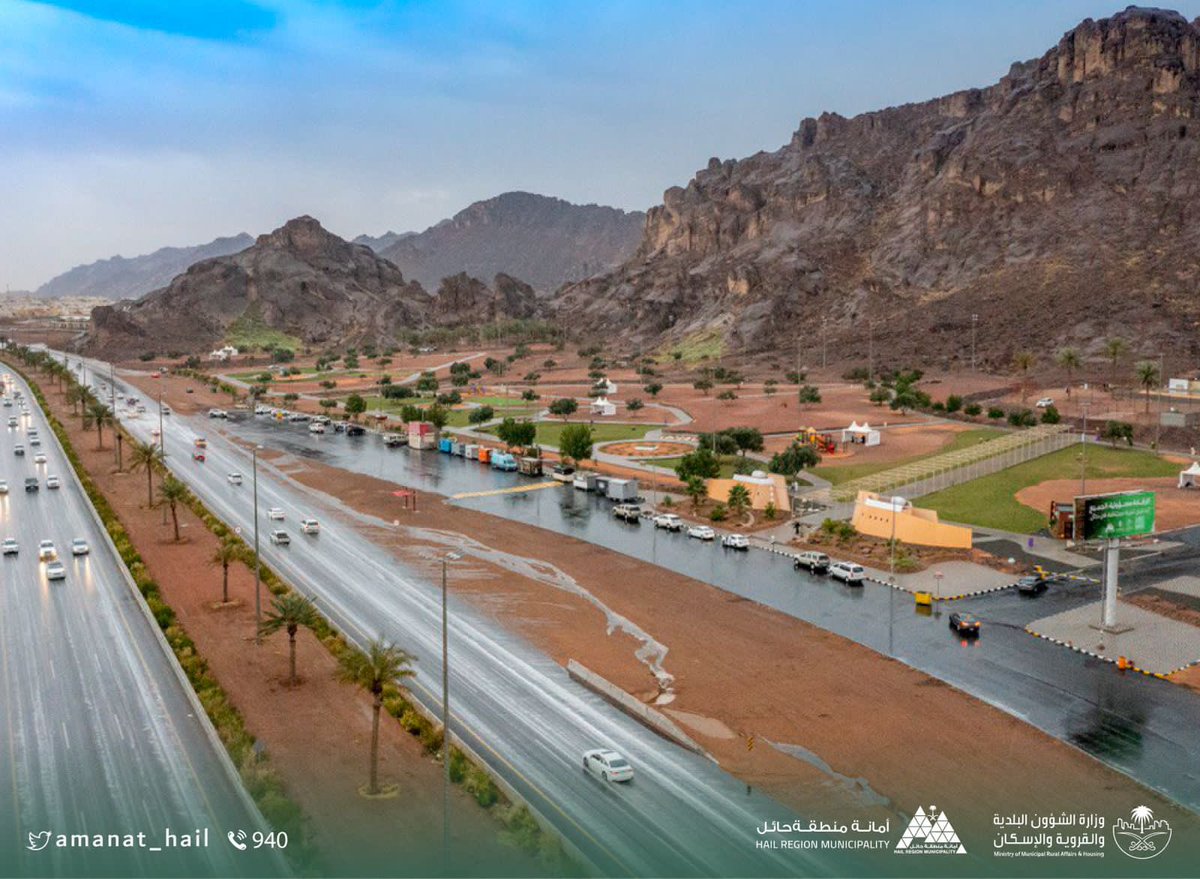 Amanat_Hail's tweet photo. #حائل_الأجمل |

المطر يزّين ميادين
وطرق مدينة حائل.

📸 : @Moh4880 
#أمانة_منطقة_حائل https://t.co/WNczLY47Vj