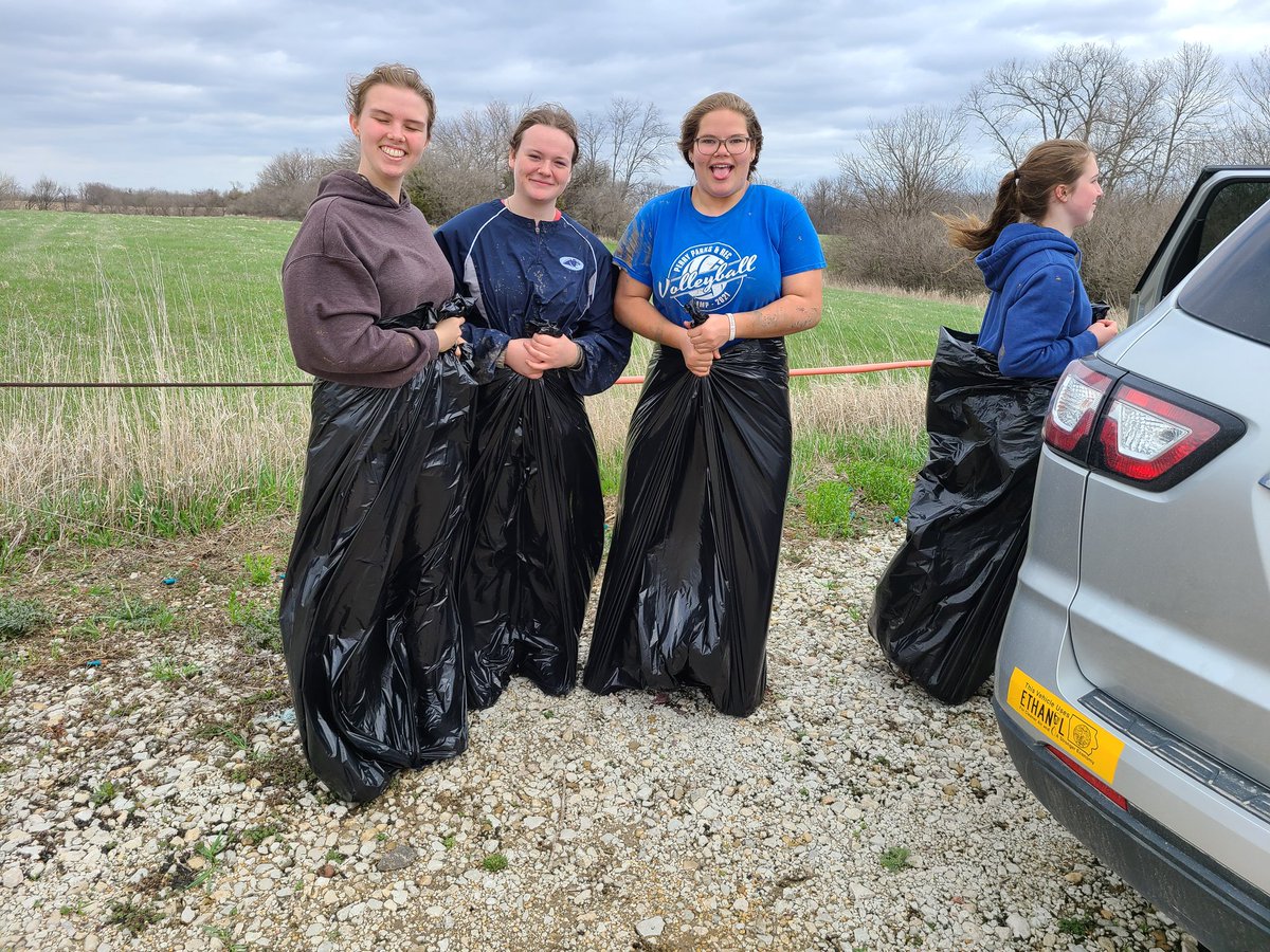 PanoramaFFA's tweet photo. Got a little muddy so we did what we could to keep the traverse clean. #phsffa https://t.co/NzmSwC0pO5