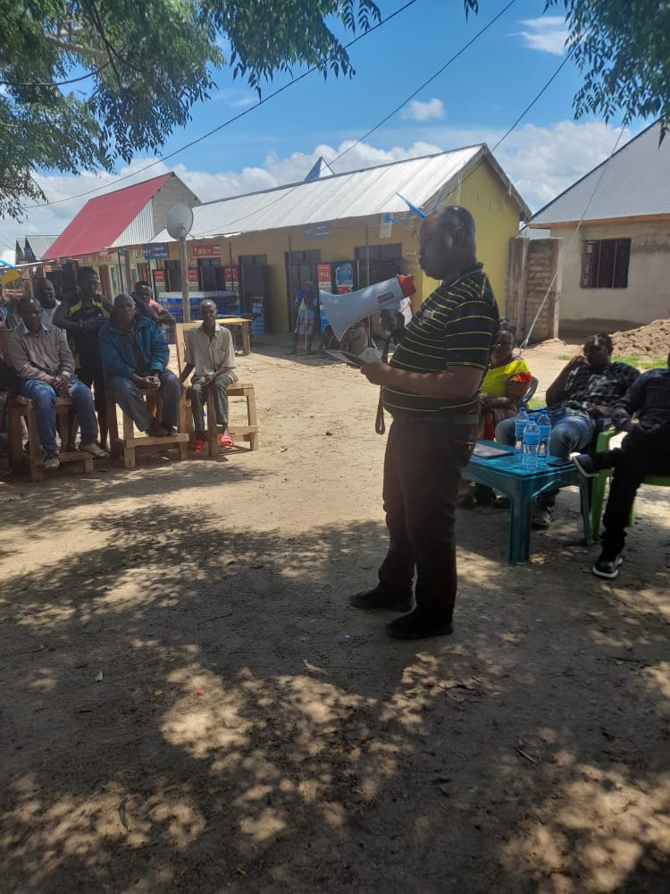 TRATanzania's tweet photo. #IRAMBA Mamlaka ya Mapato Tanzania (TRA) Wilaya ya Iramba kwa kushirikiana na halimashauri ya Wilaya ya Iramba mkoani #Singida, leo 23/4/2022 imetoa elimu ya kodi na huduma ya kuwasajili wafanyabiashara wa eneo la Malendi, Shelui wilayani humo. https://t.co/MPf1sIrMIf