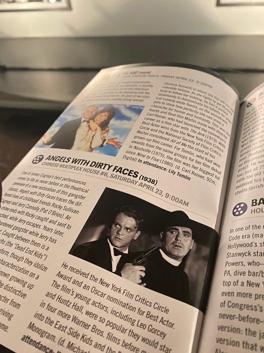 Run don’t walk to any way you can see ANGELS WITH DIRTY FACES (1938) ~ just saw it at ##TCMFF and #JamesCagney is brilliant. I’ve never seen so many people punched and slapped, and punch and slap, in a movie ever 😛🎬♥️ Fabulous intro by #KeithCarradine added to the excitement