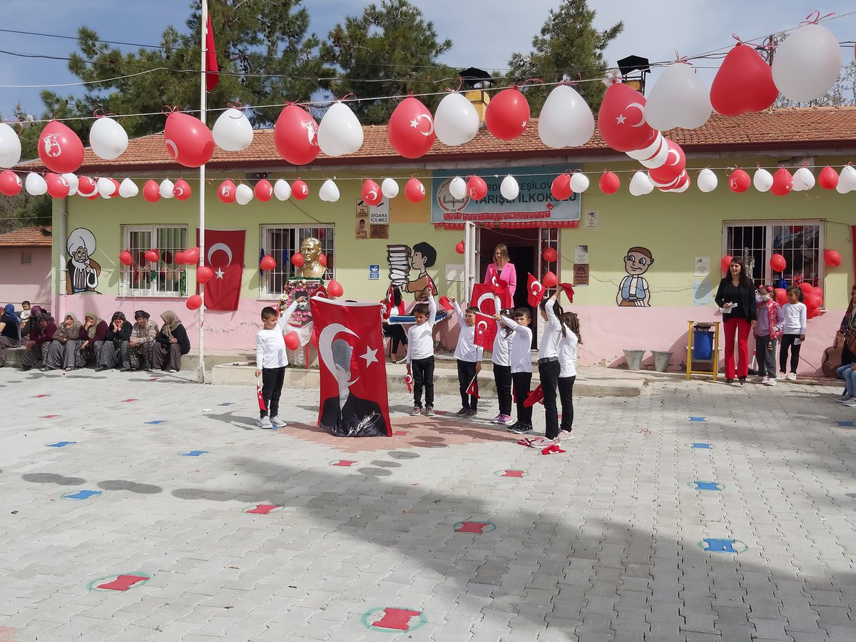 YARISLIILKOKULU's tweet photo. 23 Nisan Ulusal Egemenlik ve Çocuk Bayramı okulumuzda coşku ve heyecanla kutlandı. 23 Nisan Çocuk Şenliğimizin hazırlanmasında emeği geçen tüm öğretmen ve öğrencilerimiz ile bu coşkunun 102. Yıl dönümünde katılımlarını sağlayan tüm köy halkımıza teşekkür ederiz. 
@BurdurIlce https://t.co/IABbuiLWGC