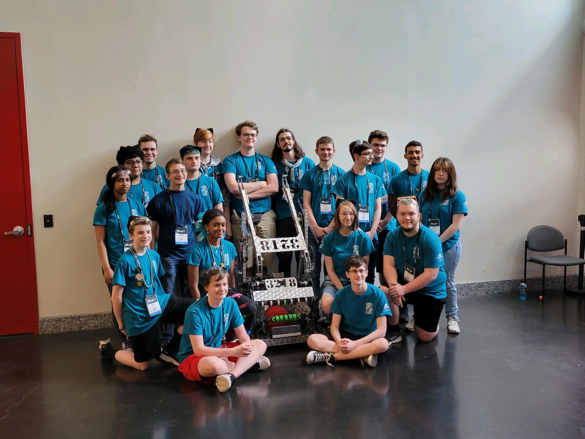 BonneyLake_HS's tweet photo. Panther Robotics ended their season 35 out of 75 teams in their division at Worlds, Just missing the playoffs Down in Houston, TX today.
The kids had a great season and far exceeded their hopes. They are already looking forward to starting the  22-23 season. @SumnerSchools https://t.co/XreiznRa1D