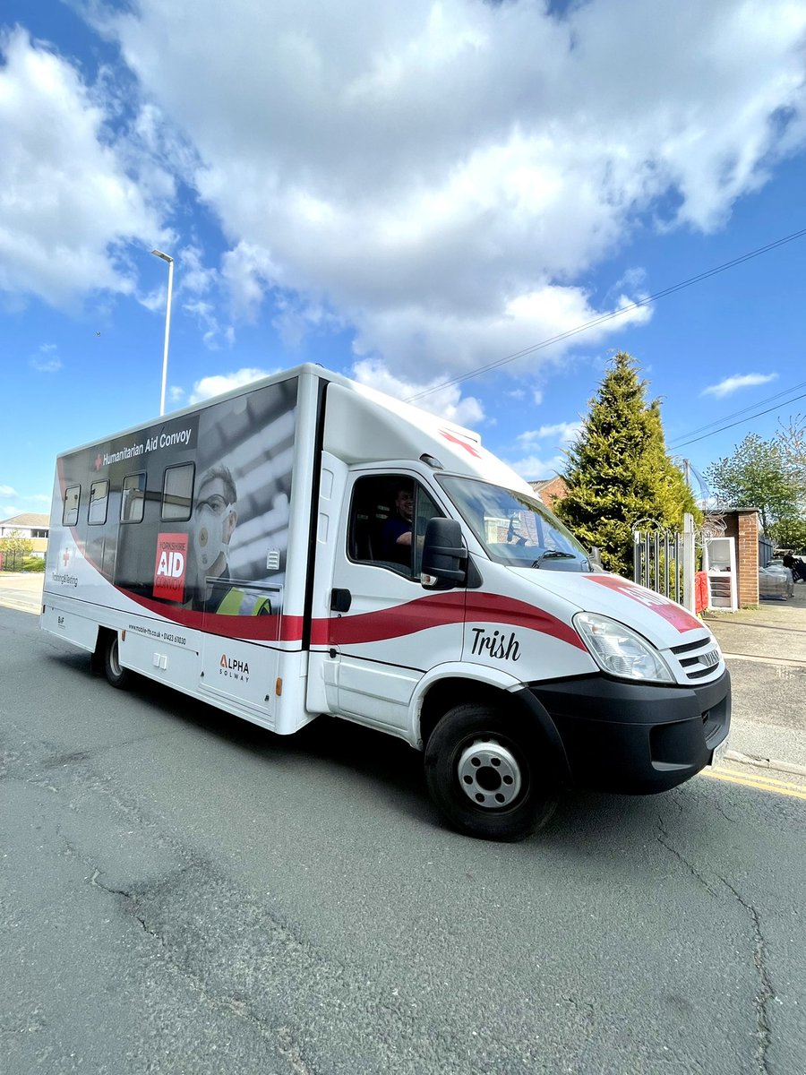 Yorkshire Aid Convoy 🇬🇧🇺🇦🚛 tweet media