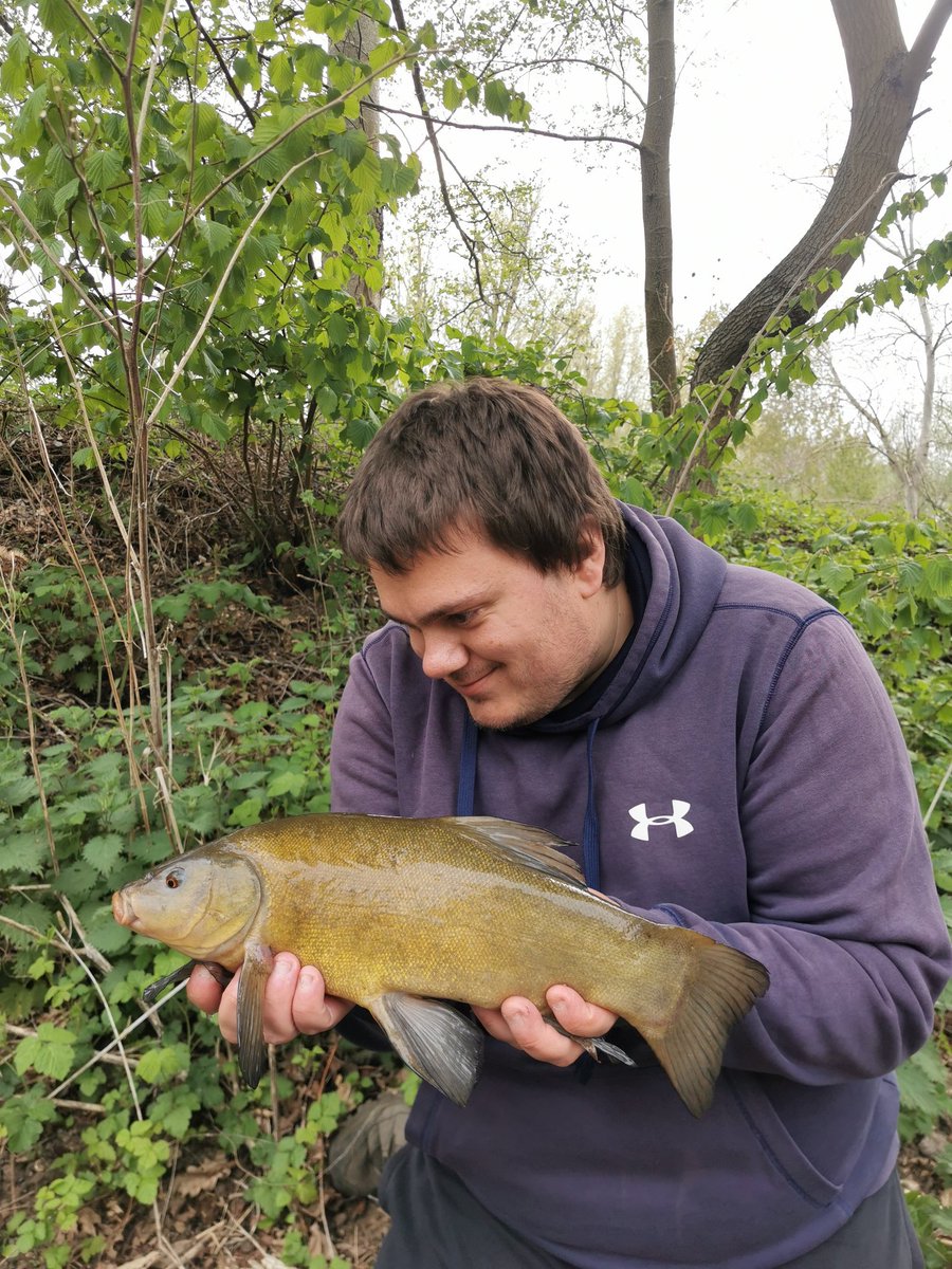New pb and my first ever tench buzzing 2.03lb!!