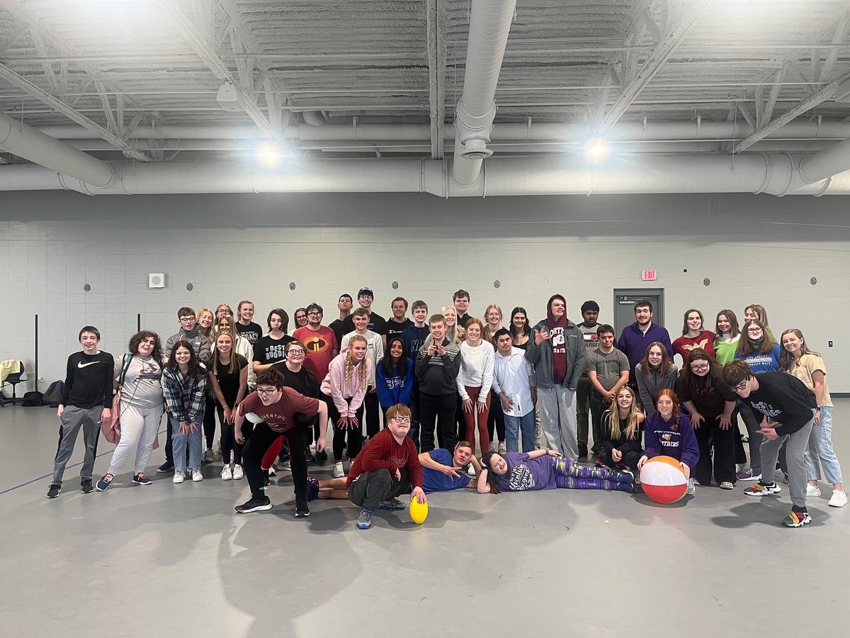 WaukeeBestBuddy's tweet photo. We have had so much fun at our last couple of meetings! Including our awesome joint meeting with our friends over at Northwest High School! https://t.co/MdcWZOLt2p