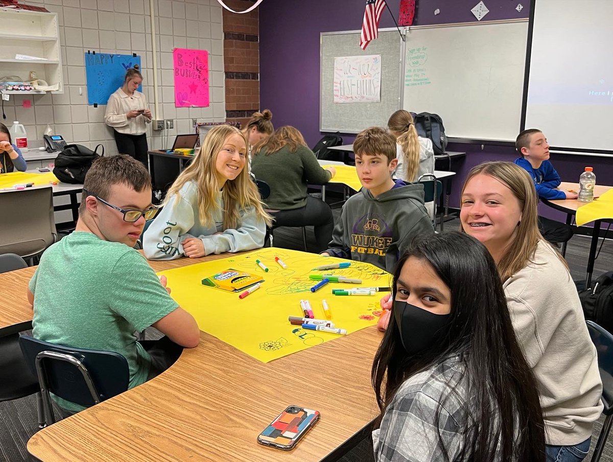 WaukeeBestBuddy's tweet photo. We have had so much fun at our last couple of meetings! Including our awesome joint meeting with our friends over at Northwest High School! https://t.co/MdcWZOLt2p