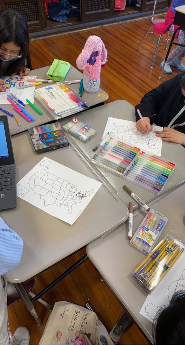 misskmackin's tweet image. Some of our incredible fifth grade cartographers designing their own maps of the 50 states! Our goal is to have the entire map memorized before the last day of school. I have no doubt that #weecandoit! 🌐🌎💚