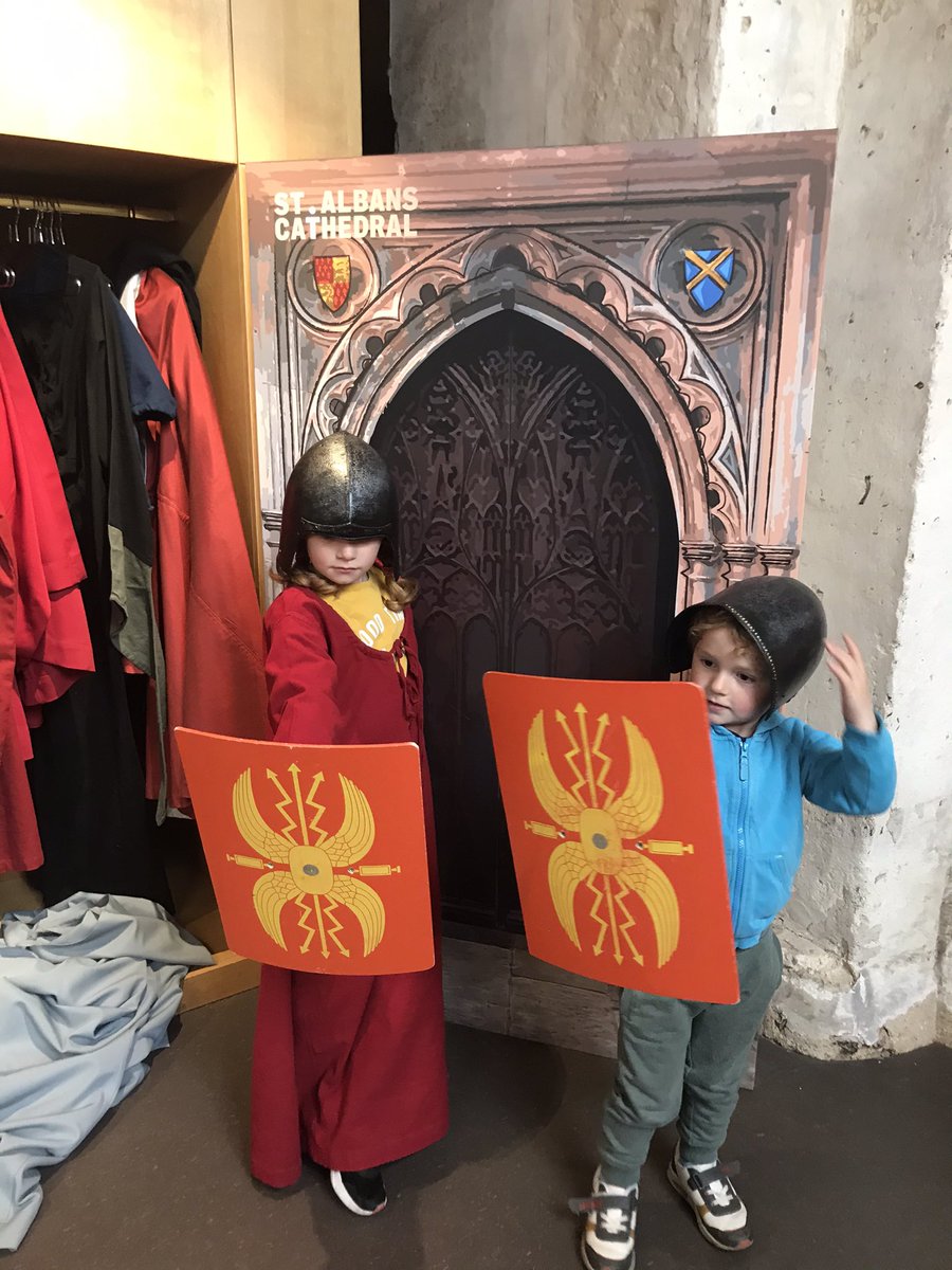 beckybetts's tweet photo. Great fun this afternoon @stalbansedcent @StAlbansCath trying on costumes and other fun activities for the children 👍 https://t.co/RhivEhPvfh
