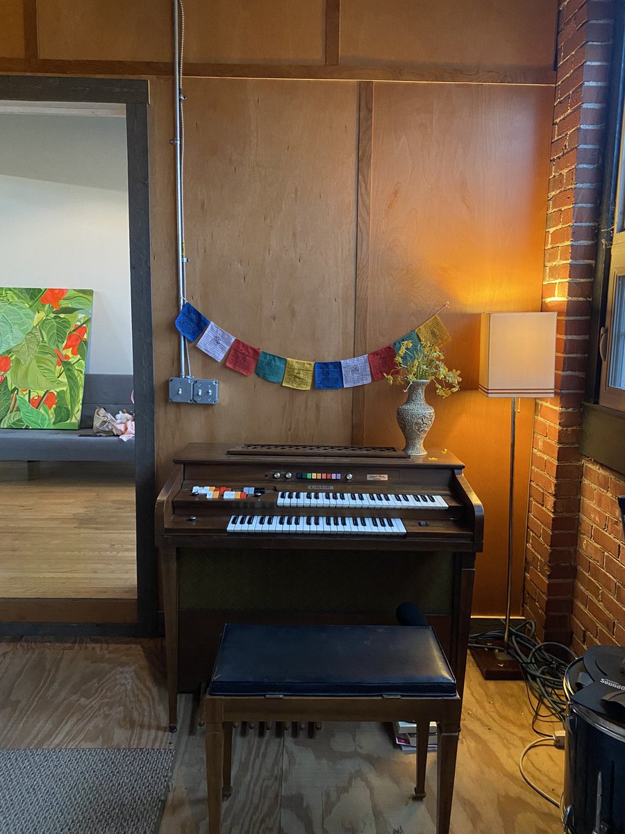 1020_Collective's tweet photo. Studio lookin zesty. https://t.co/VGSxtbw4ra
