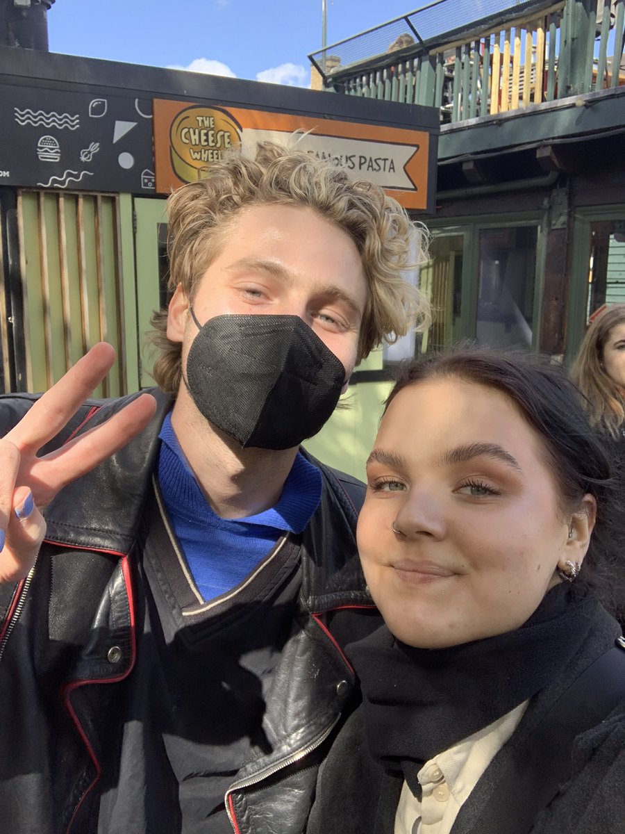 vaIentyne's tweet photo. no thoughts, just these pictures of me with @Luke5SOS https://t.co/xwqv8OSqiL