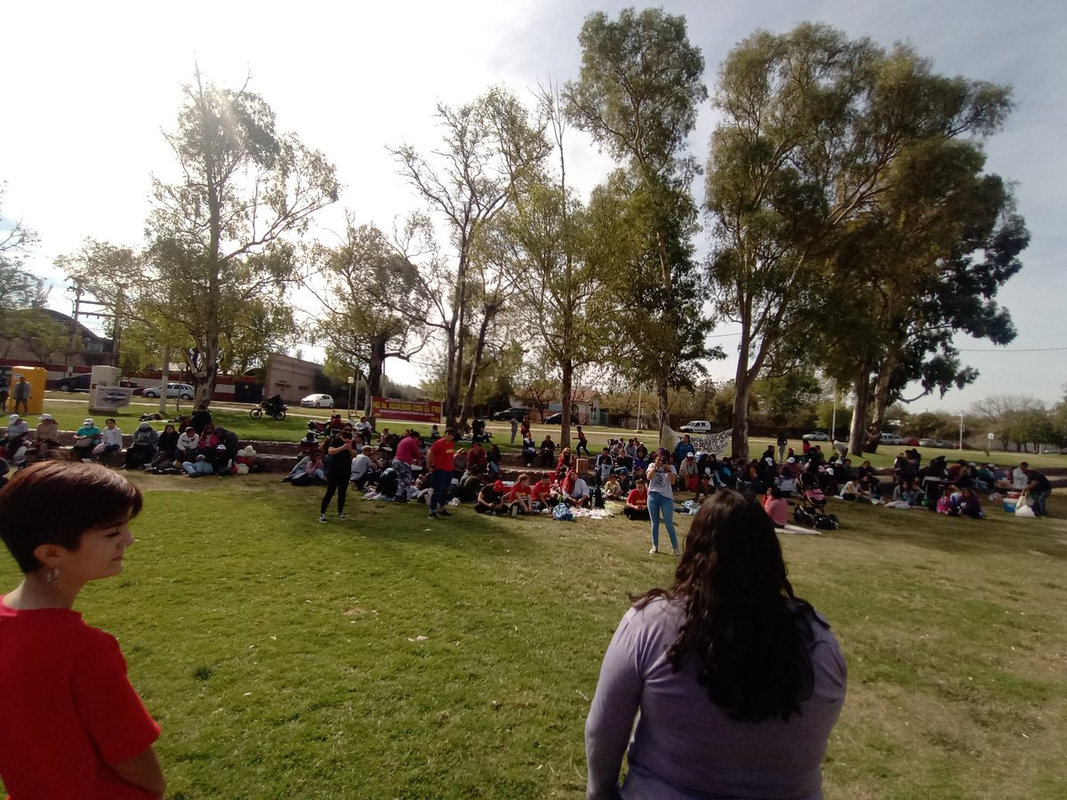 PCR_Mza's tweet photo. Gran Picnic del @hoyredpcr y de la @RevistaChispa en #Mendoza https://t.co/qngLZEiuCd