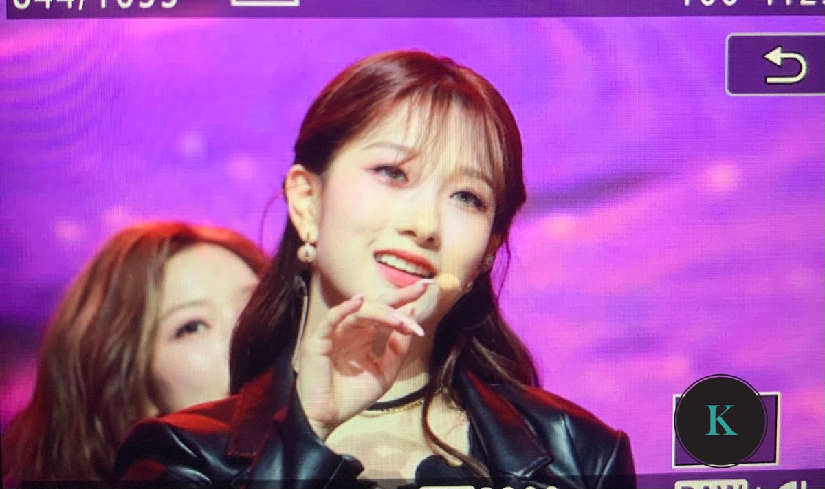 _klver_'s tweet photo. 220423 프리뷰

#프로미스나인 #fromis_9
#이서연 #Seoyeon https://t.co/HU3jBdCWN0