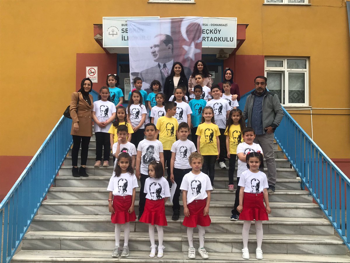 seckoy's tweet photo. 23 Nisan Ulusal Egemenlik ve Cumhuriyet Bayramımız Kutlu Olsun 🇹🇷🇹🇷 https://t.co/SYw8xajlzu