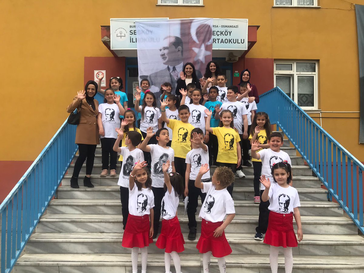 seckoy's tweet photo. 23 Nisan Ulusal Egemenlik ve Cumhuriyet Bayramımız Kutlu Olsun 🇹🇷🇹🇷 https://t.co/SYw8xajlzu