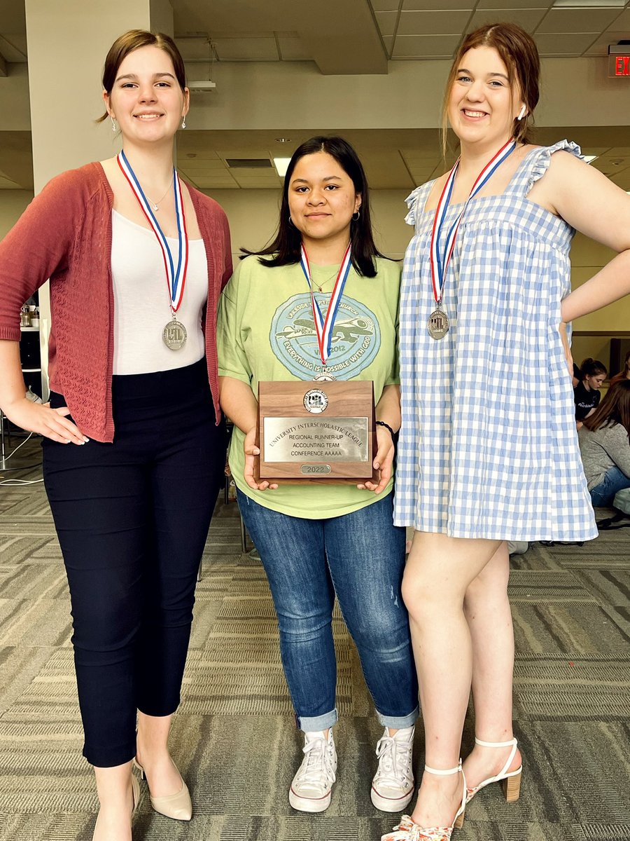 Here is your Region Runner-up team in Accounting! L-R: Lilly Welch, Griselda Landa, and Katie Funk. (Teammate not pictured: Alex Call) I am SO incredibly proud of these kids! 💜💛⚓️🏴‍☠️ #GISDgr8ness #PirateNation #accountingrules #UILAcademics