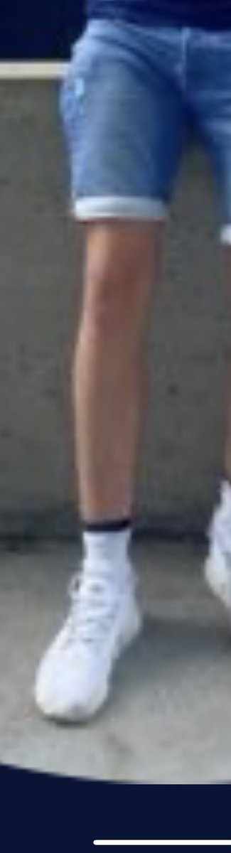 Birming55605874's tweet photo. @Williammfc @clarrrkin_ @beechishere @Jenkko280 @mitchconroy_ @MillwallFC It looks like you have twiglets for arms and legs 😅 https://t.co/Uqd5PnPTAu