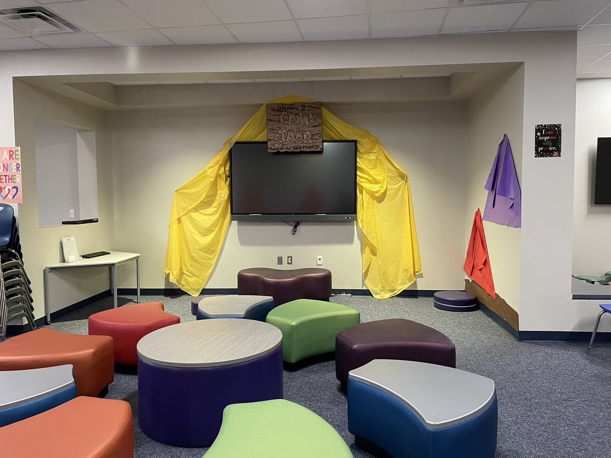Sra_Wade's tweet photo. We can’t wait for our @MalvernES Red Hawk 3rd graders to come in on Monday for the beginning of our STAAR Math &amp; Reading CAMP with @missashby3rd @hart_teach! Thanks @MsEscamillaCIS for helping set up! #Soaring2NewHeights #Wade3rdGrade https://t.co/rnxXJk8WyM