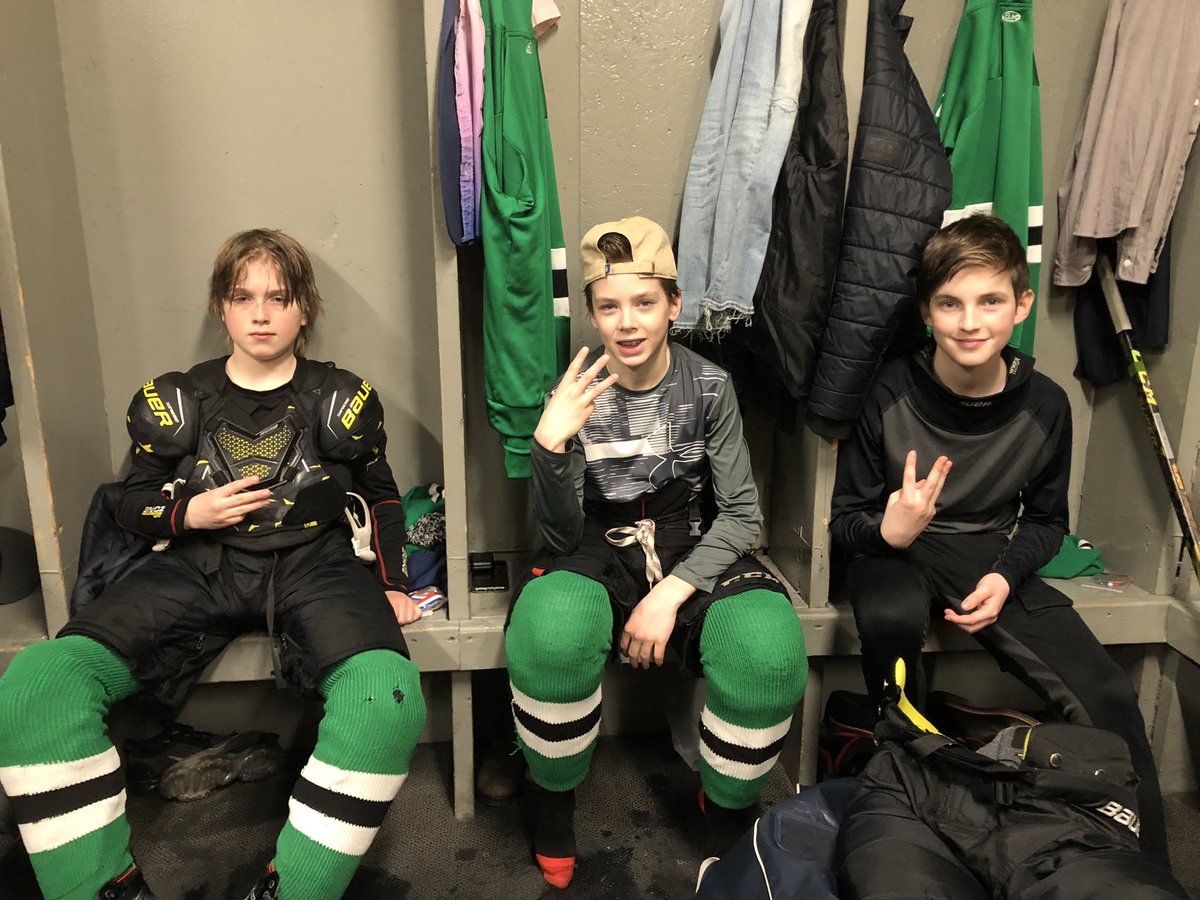 A phenomenal hockey game but a 2-1 L vs the <a href="/BNS_Scorpions20/">@BNS_Scorpions_2021/2022</a>. That said Jackals are the Provincial Bronze medalists!! Our POG is mighty captain Cameron Haye and our dogs are Cody Neary / Kasem Richard. Good luck to <a href="/2020Bns/">BNS_Wolverines_2021/22</a> and Scorpions tomorrow! 💚🐺#wilddogshowling @DJHLnews