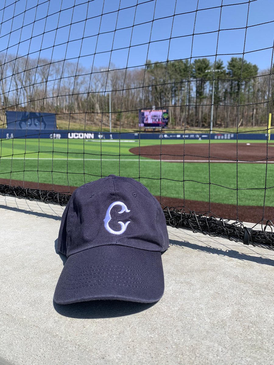 Fans at today’s game - RT to win a #HookC hat❗️

Winner will be announced at the end of the third inning. Good luck!
