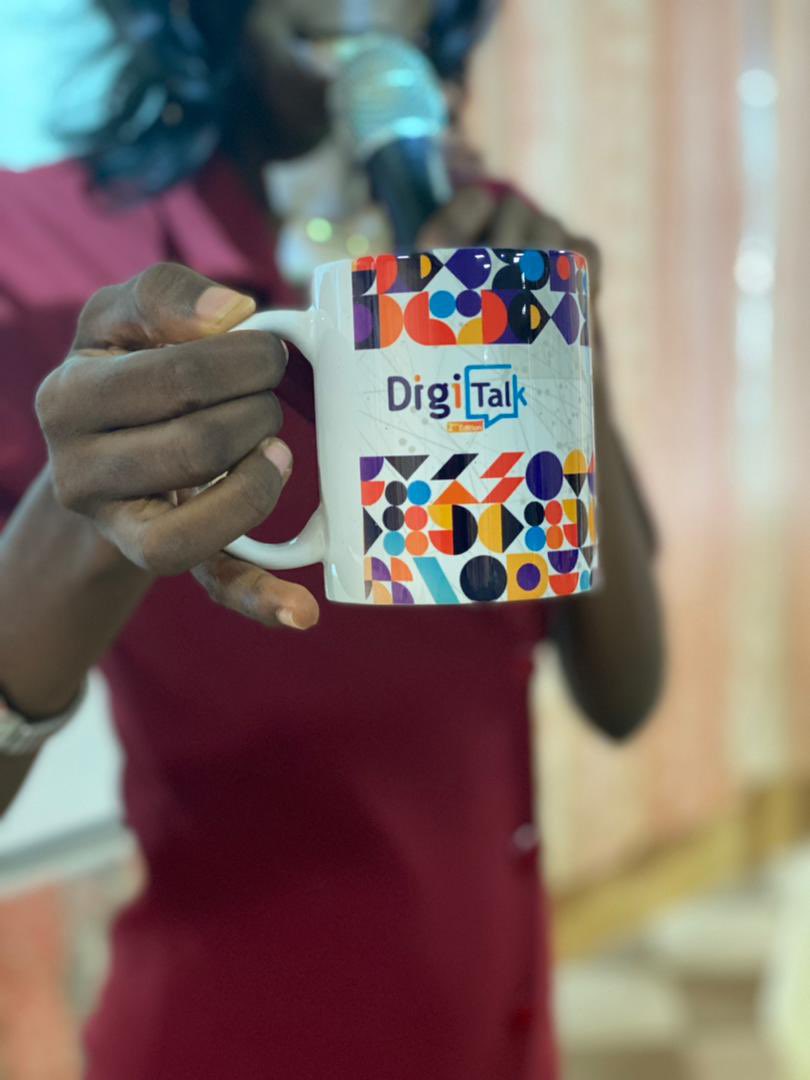 ActuEvent2Fifi's tweet photo. Ce fut un bel échange avec tous les différents panelistes. Merci à @Digi_by_Dev  pour l’initiative et la confiance renouvelée. 

Vivement la prochaine édition. 😊
#Digi_Talk #Digi_Talk https://t.co/BIceIxKkRz
