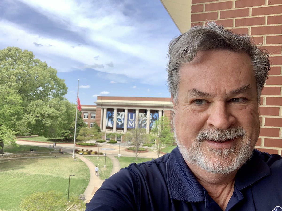 They let me back on campus today.  #UniversityOfMemphis