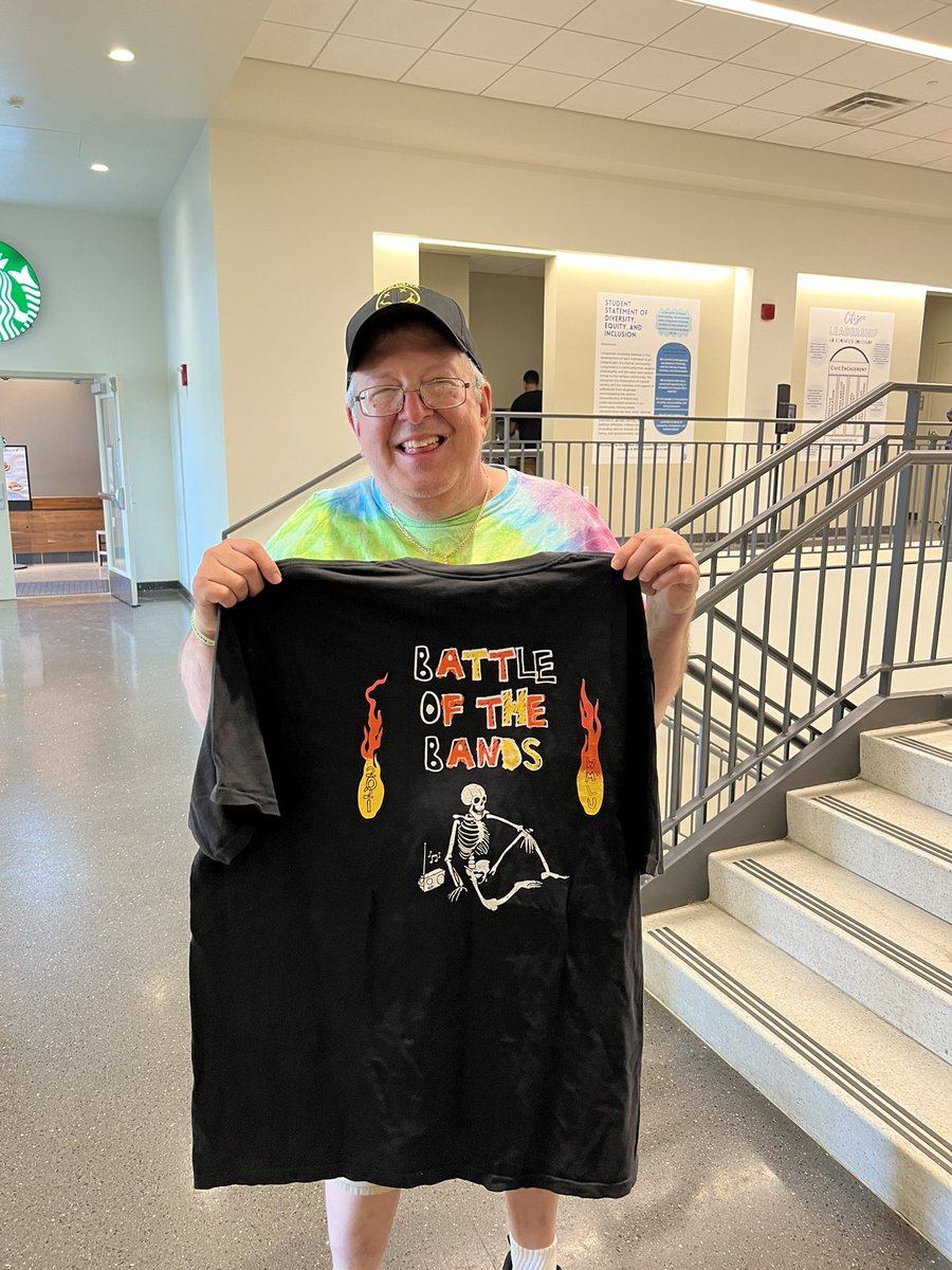 WMLUradio's tweet photo. talk about rock of ages! still heavy metal with WMLU and he’s rocking it 🤘🎸 https://t.co/MxVJKQ52ne