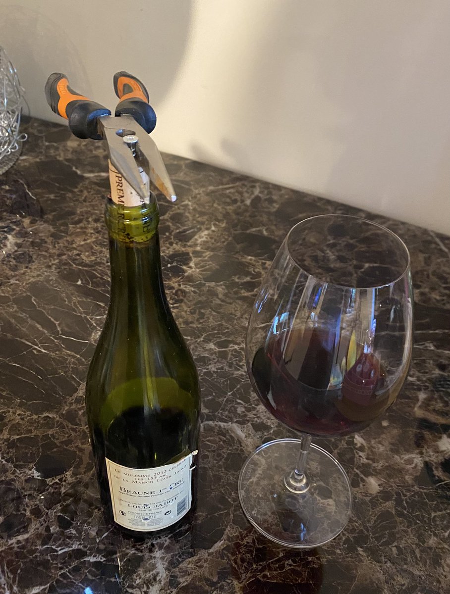 Necessity is the mother of all invention … sometimes even fizz-heads fancy a glass of red (but the corkscrew has gone missing).  My only DIY so far in 2022.