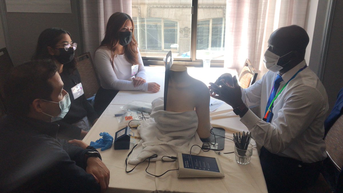 AJSharmaMD's tweet image. So fun to teach MSK injections to medical students with @DrRobA14 #FMRevolution #FMForum