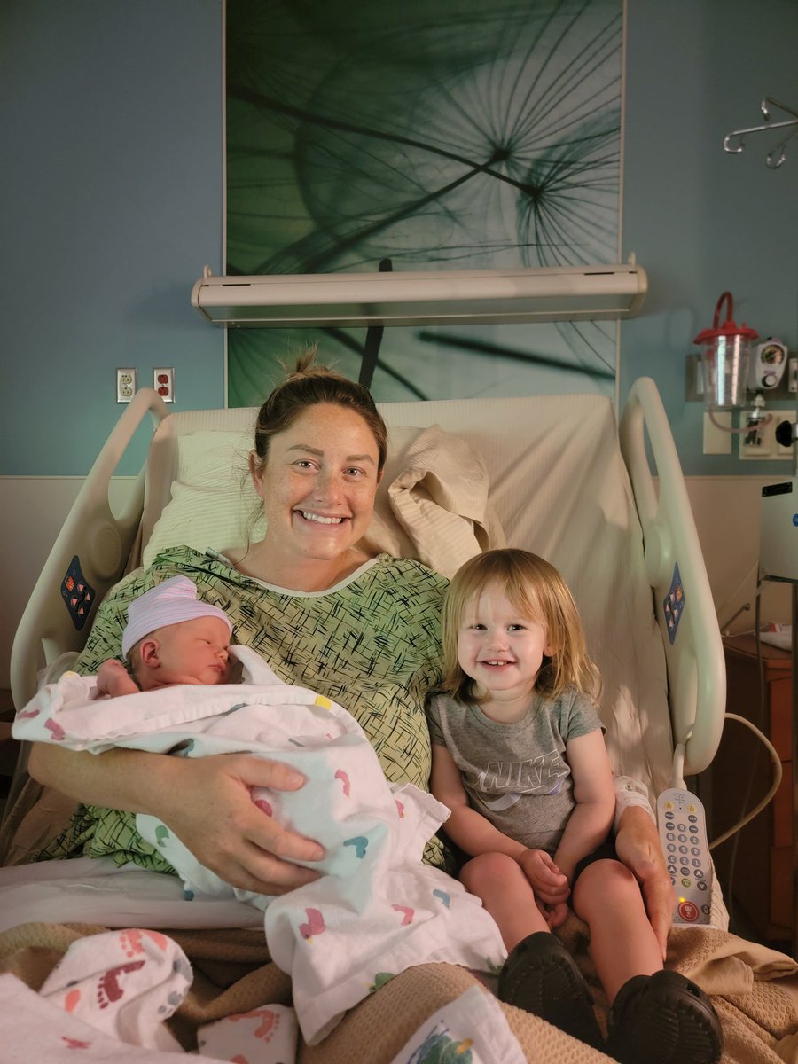 TimKnicky's tweet photo. Welcome to the world Peyton Lee!🥳🥳🥳  The last piece to the Knicky puzzle is perfect.  No surprise, @Coach_Knicky14 was a champ.  Colby loves her little sister just as much as we do!  I am so proud to call these girls my family.  #KnickyPartyOf4 https://t.co/YS0xhge9o3