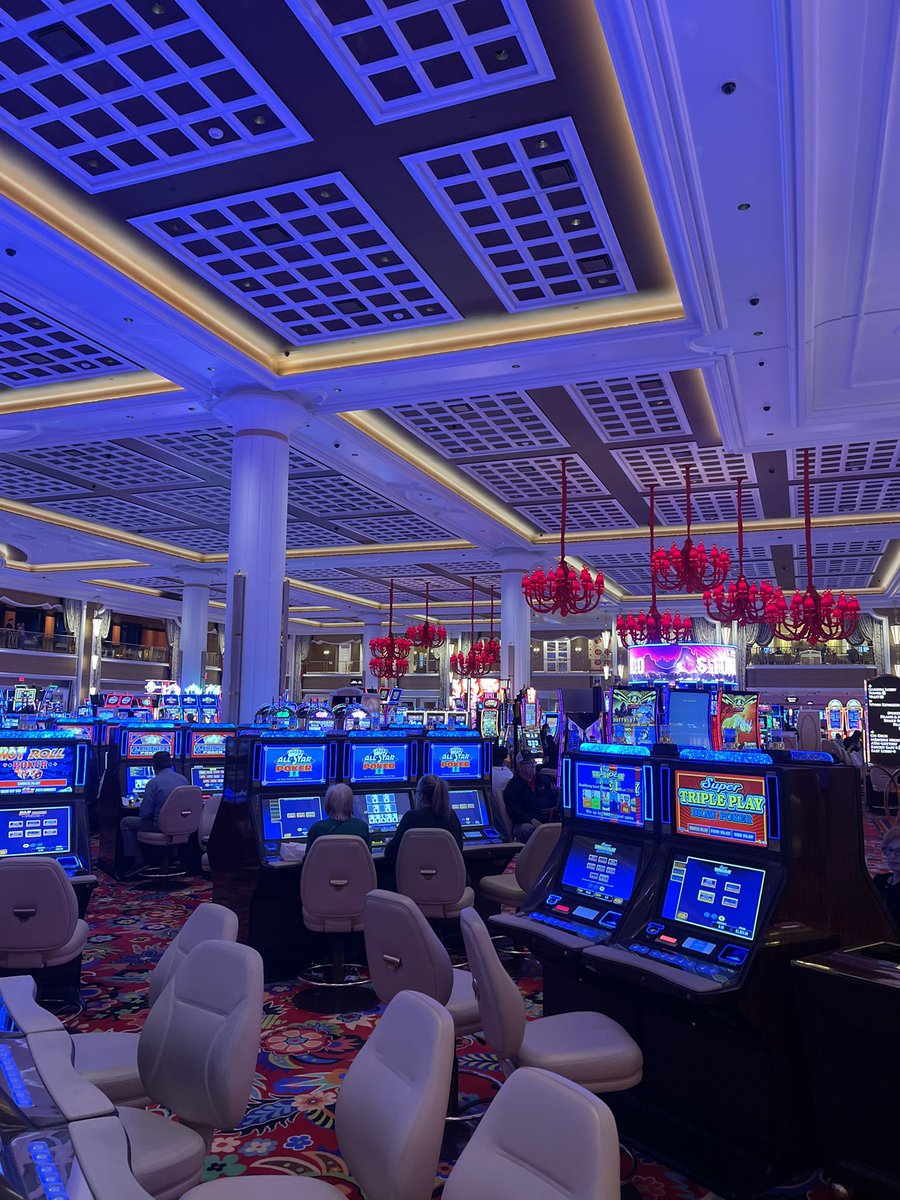 MonGhoster's tweet image. Out here