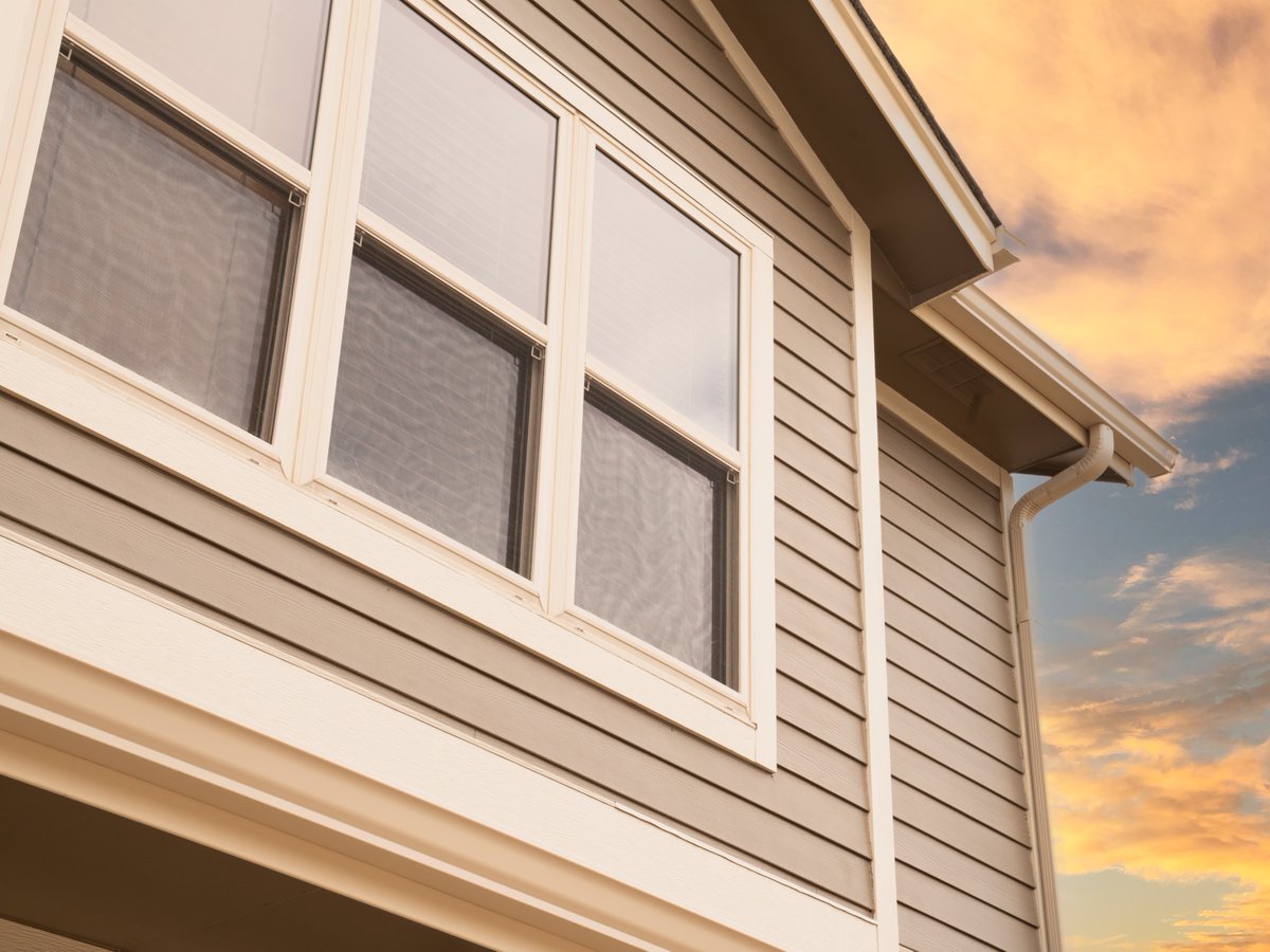 KruegerBroConst's tweet photo. In Colorado there is an endless need for new siding between the wind and the hail – we love taking the stress off you and making your house look brand new. https://t.co/z3hSx26v4j