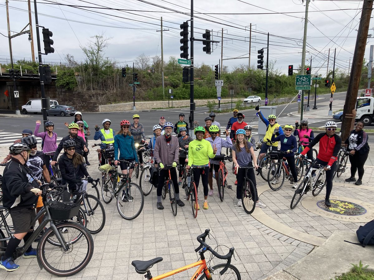 TrailsCoalition's tweet photo. We had an absolute blast on our #CelebrateTrailsDay ride! Thanks to @JafeCycling and @WABATrailRanger for cohosting plus our @DDOTDC and @PGPlanningMD trail planners for expert insight! #trails #AnacostiaRiverTrail #MarvinGayeTrail #dcbikes https://t.co/H5HJ92uyTM