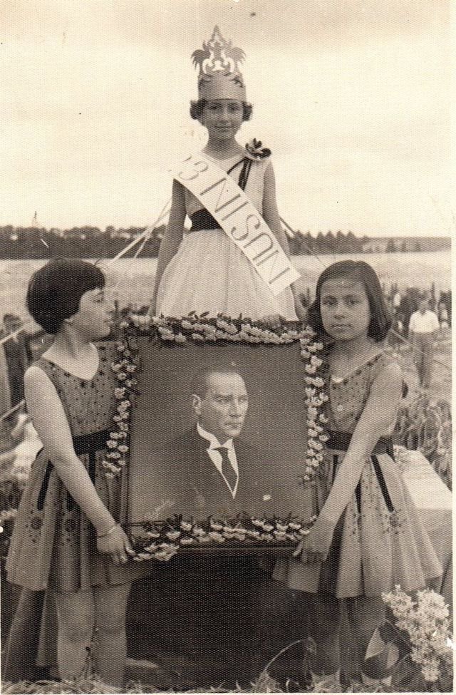 23 Nisan Ulusal Egemenlik ve Çocuk Bayramınız Kutlu Olsun 🇹🇷🎊

Happy National Sovereignty and Children's Day 🇹🇷🎉