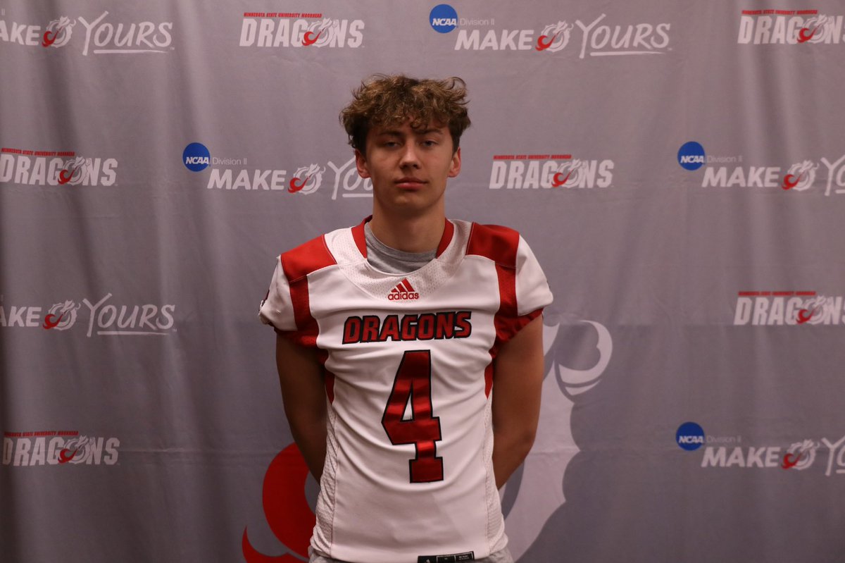 Had a great Junior Day Visit yesterday 🐉! Thank you <a href="/CoachRoehrich/">Abraham Roehrich</a>  <a href="/CoachLaqua/">Steve Laqua</a> and the rest of the staff for showing me around MSUM!!