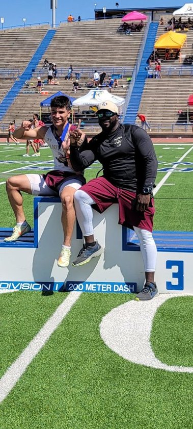 Boys Class 5A, District 1 &amp; 2 Area Championship

200 meters

1, <a href="/Charlie_CBJ/">Charlie Bass Jr.</a>,  <a href="/AndressHS_Track/">Andress HS Track AND Field</a>, 22.22.
2, @2apollo0, <a href="/Realchapintrack/">Chapin T/F-Cross Country</a>, 22.26.
3, <a href="/theeonlyydj/">DJ Crest</a>, <a href="/phsmats/">Parkland Matadors</a>, 22.69.
4, <a href="/Jeron1of1/">1of1 🃏♠️</a>, El Dorado, 23.05.

All 4 advance to regionals! #elpasorunners