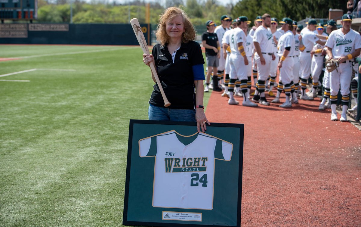 WSURaiders's tweet photo. 24 years of dedication to Wright State Athletics. 

Based on a round of applause from numerous WSU student-athletes and supporters, it's clear that longtime academic advisor Judy Chivers has left an everlasting impact on the #RaiderFamily.💚💛 https://t.co/v0zygK89ua
